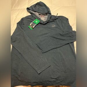 Gerry’s hooded top.. XL..new